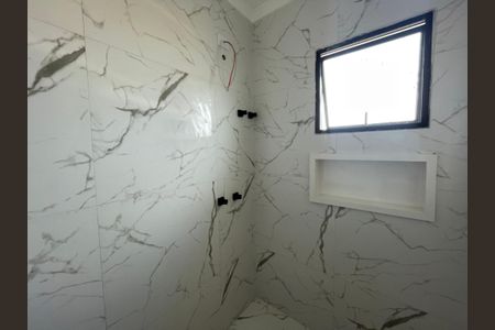 Casa para alugar com 134m², 2 quartos e 4 vagasBanheiro quarto 1