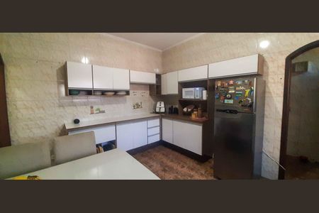 Casa à venda com 70m², 3 quartos e 8 vagasCozinha