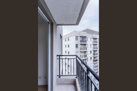 Apartamento para alugar com 38m², 2 quartos e sem vaga Apartamento para alugar com 38m², 2 quartos e sem vagaVaranda
