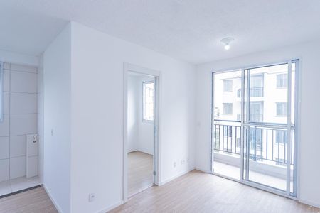 Apartamento para alugar com 38m², 2 quartos e sem vaga Apartamento para alugar com 38m², 2 quartos e sem vagaSala, cozinha e área de serviço