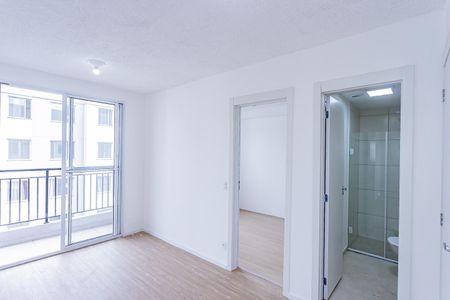 Apartamento para alugar com 38m², 2 quartos e sem vaga Apartamento para alugar com 38m², 2 quartos e sem vagaSala, cozinha e área de serviço