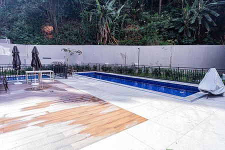 Apartamento para alugar com 38m², 2 quartos e sem vaga Apartamento para alugar com 38m², 2 quartos e sem vagaÁrea comum - Piscina