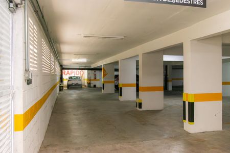 Apartamento à venda com 45m², 2 quartos e 1 vaga Apartamento à venda com 45m², 2 quartos e 1 vagaÁrea comum - Garagem / Lava Rápido