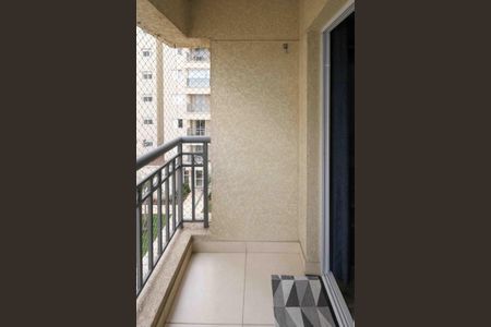 Apartamento à venda com 35m², 1 quarto e 1 vaga Apartamento à venda com 35m², 1 quarto e 1 vagaVaranda