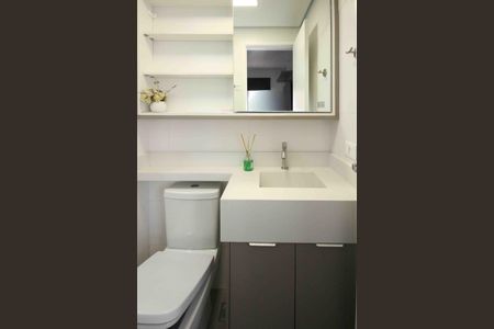 Apartamento à venda com 35m², 1 quarto e 1 vaga Apartamento à venda com 35m², 1 quarto e 1 vagaBanheiro