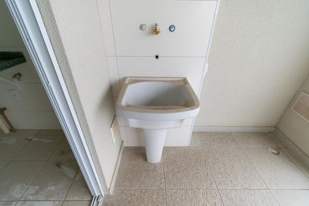 Apartamento à venda com 45m², 2 quartos e 1 vaga Apartamento à venda com 45m², 2 quartos e 1 vagaÁrea de serviço / Varanda