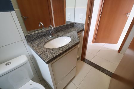 Apartamento para alugar com 68m², 2 quartos e 1 vagaBanheiro Social