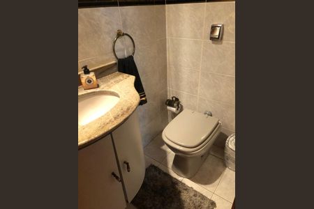 Apartamento à venda com 141m², 3 quartos e 1 vagaBanheiro