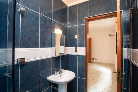 Casa à venda com 236m², 4 quartos e 5 vagasBanheiro da Suíte 1