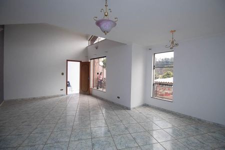 Casa à venda com 236m², 4 quartos e 5 vagasSala