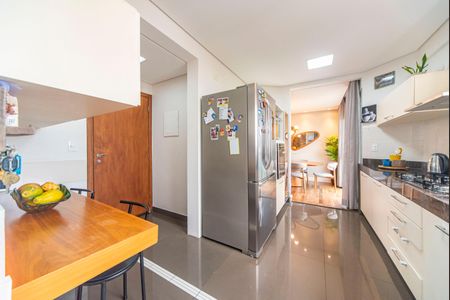 Apartamento à venda com 160m², 3 quartos e 3 vagas Apartamento à venda com 160m², 3 quartos e 3 vagasCozinha