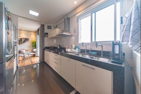 Apartamento à venda com 160m², 3 quartos e 3 vagas Apartamento à venda com 160m², 3 quartos e 3 vagasCozinha