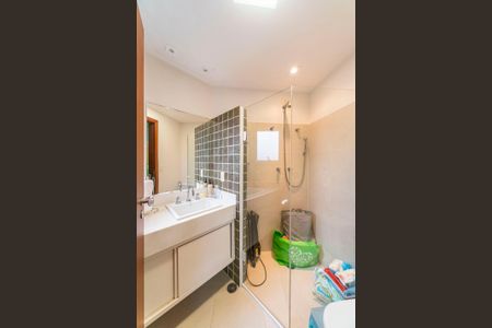 Apartamento à venda com 160m², 3 quartos e 3 vagas Apartamento à venda com 160m², 3 quartos e 3 vagasBanheiro do Quarto 2