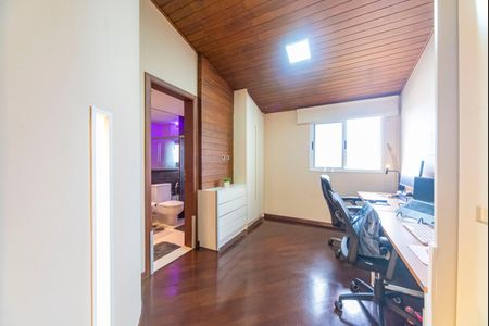 Apartamento à venda com 160m², 3 quartos e 3 vagas Apartamento à venda com 160m², 3 quartos e 3 vagasQuarto 3