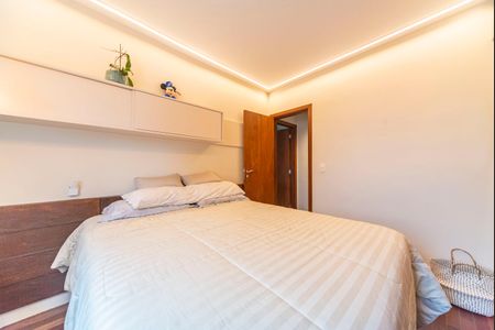 Apartamento à venda com 160m², 3 quartos e 3 vagas Apartamento à venda com 160m², 3 quartos e 3 vagasQuarto 1