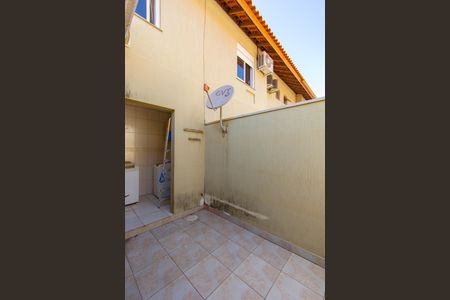 Casa de condomínio à venda com 100m², 3 quartos e 3 vagas Casa de condomínio à venda com 100m², 3 quartos e 3 vagasÁrea comum