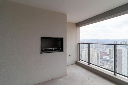 Apartamento à venda com 190m², 4 quartos e 3 vagas Apartamento à venda com 190m², 4 quartos e 3 vagasVaranda