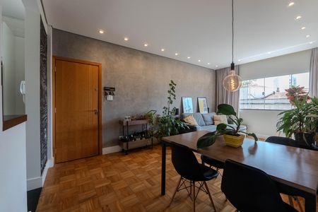 Apartamento para alugar com 85m², 2 quartos e 1 vaga Apartamento para alugar com 85m², 2 quartos e 1 vagaSala