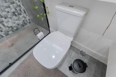 Apartamento para alugar com 85m², 2 quartos e 1 vaga Apartamento para alugar com 85m², 2 quartos e 1 vagaBanheiro