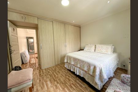 Casa à venda com 218m², 3 quartos e 1 vagaQuarto 1