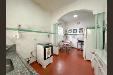 Casa à venda com 218m², 3 quartos e 1 vagaCozinha 2