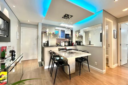 Apartamento à venda com 56m², 2 quartos e 1 vagaSala