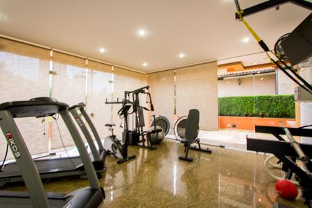 Apartamento para alugar com 100m², 3 quartos e 2 vagasÁrea comum - Academia