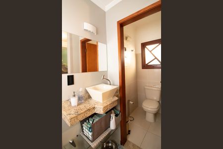 Casa à venda com 150m², 3 quartos e 3 vagasBanheiro Social