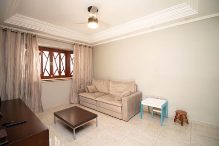 Casa à venda com 150m², 3 quartos e 3 vagasSala