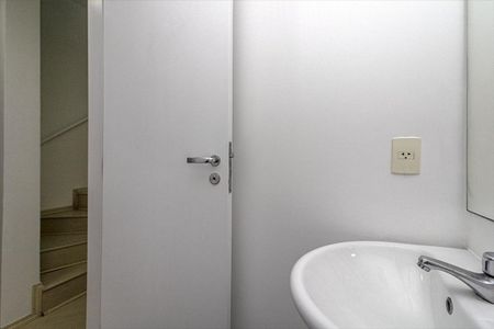 Apartamento para alugar com 79m², 2 quartos e 1 vagaLavabo