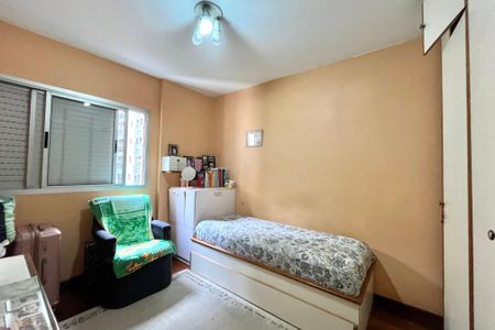 Apartamento à venda com 133m², 4 quartos e 2 vagasQuarto 2