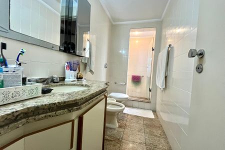 Apartamento à venda com 133m², 4 quartos e 2 vagasBanheiro Corredor