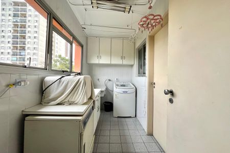 Apartamento à venda com 133m², 4 quartos e 2 vagasÁrea de Serviço