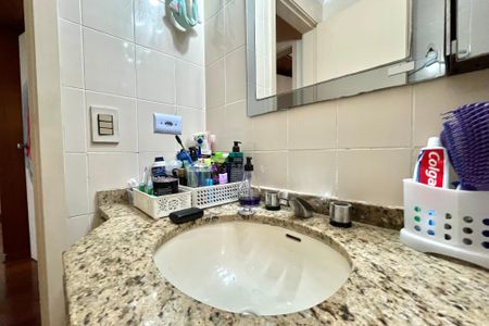 Apartamento à venda com 133m², 4 quartos e 2 vagasBanheiro Corredor