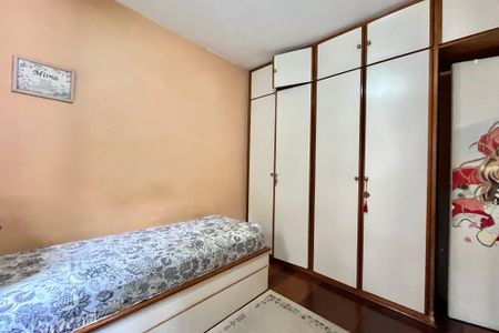 Apartamento à venda com 133m², 4 quartos e 2 vagasQuarto 2