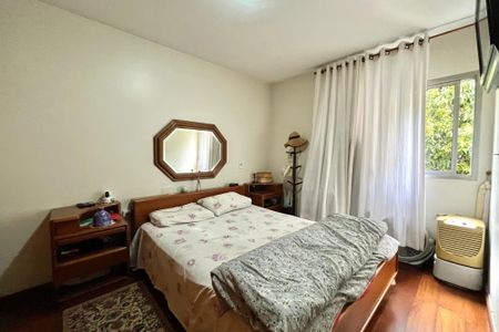 Apartamento à venda com 133m², 4 quartos e 2 vagasSuíte