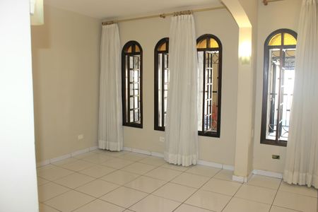 Casa à venda com 400m², 4 quartos e 5 vagasSala