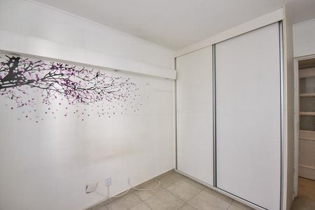 Apartamento à venda com 96m², 4 quartos e 1 vagaQuarto 2