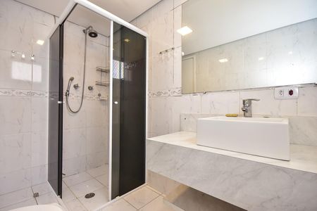 Apartamento à venda com 96m², 4 quartos e 1 vagaBanheiro Suíte