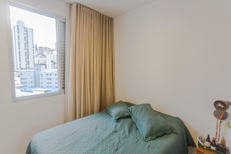 Apartamento à venda com 106m², 3 quartos e 1 vagaQuarto 2