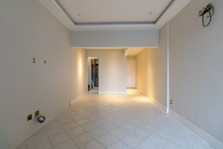 Sala de apartamento à venda com 2 quartos, 75m² em Tijuca, Rio de Janeiro