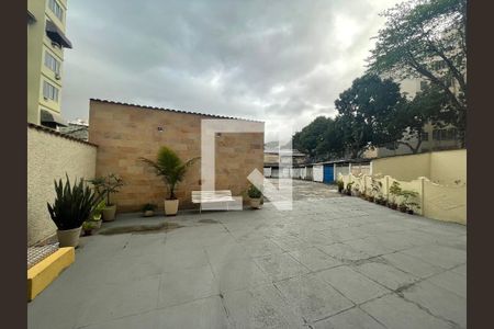 Apartamento à venda com 75m², 2 quartos e 1 vaga Apartamento à venda com 75m², 2 quartos e 1 vagaÁrea Comum