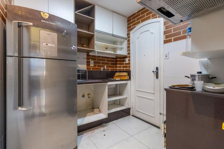 Apartamento à venda com 75m², 2 quartos e 1 vaga Apartamento à venda com 75m², 2 quartos e 1 vagaCozinha