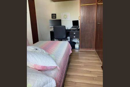 Casa à venda com 3 quartos, 167m² em Vila Carrão, São Paulo