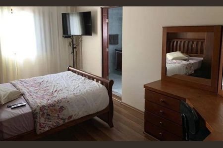 Casa à venda com 3 quartos, 167m² em Vila Carrão, São Paulo