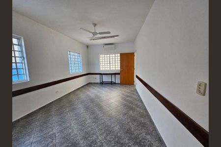 Casa à venda com 4 quartos, 140m² em Jardim Peri Peri, São Paulo