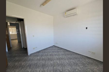 Casa à venda com 4 quartos, 140m² em Jardim Peri Peri, São Paulo