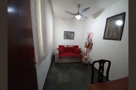 Casa à venda com 4 quartos, 389m² em Piratininga, Niterói