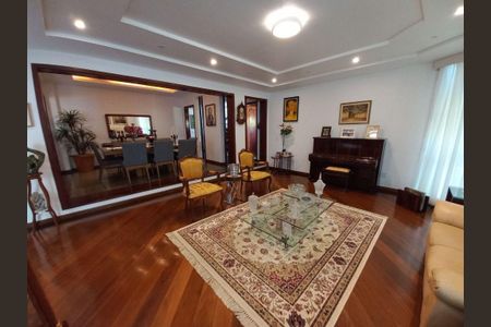 Casa à venda com 4 quartos, 389m² em Piratininga, Niterói