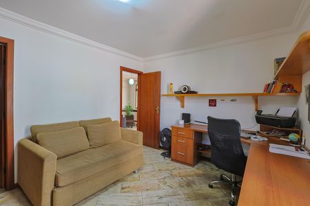 Apartamento à venda com 160m², 4 quartos e 2 vagas Apartamento à venda com 160m², 4 quartos e 2 vagasSuíte 2